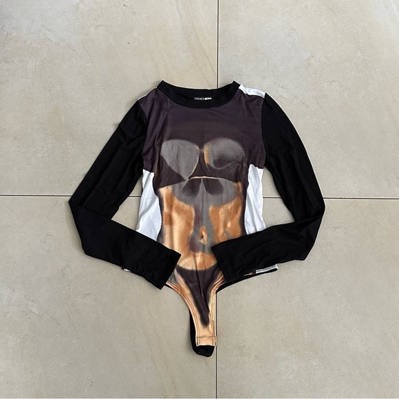 Fashion Nova Dripping Gold Bodysuit - Picture 3 of 4